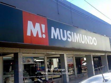 ADELANTO. Musimundo: Roban dinero en efectivo y diversos artículos electrónicos item-thumbnail