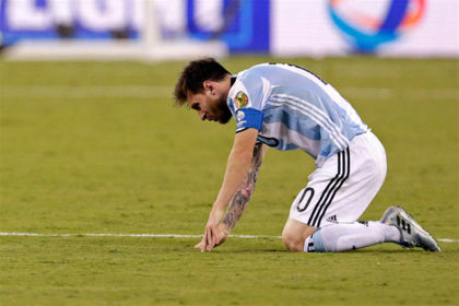 Lionel Messi anunció su retiro de la selección: «Se terminó para mí; ya está, lo intenté mucho pero no se da»