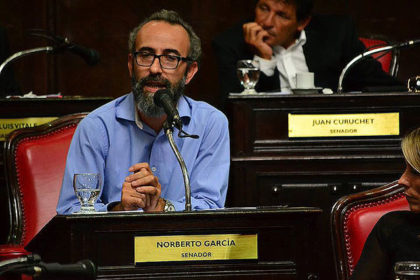 El senador Norberto García preocupado por “Pokemon Go” item-thumbnail