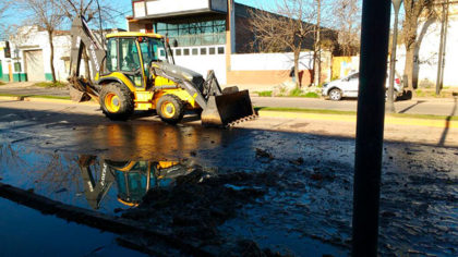 Obras públicas colaboró para resolver un corte de agua item-thumbnail