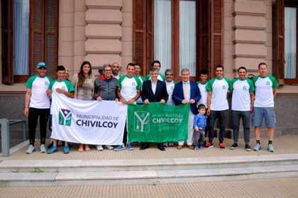 El intendente despidió al equipo de ciclismo Ciudad de Chivilcoy