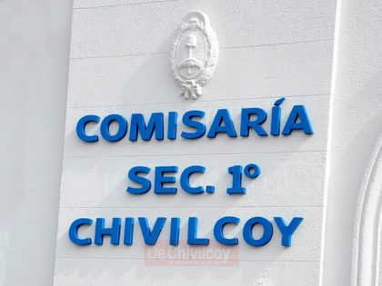 Una persona detenida por daño y desobediencia item-thumbnail