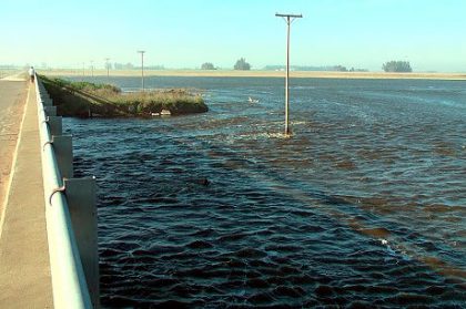 Alberti: El Río Salado sigue desbordado