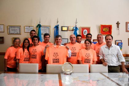 El intendente recibió el 2º puesto obtenido por Chivilcoy en las Olimpiadas de la Cuenca del Salado