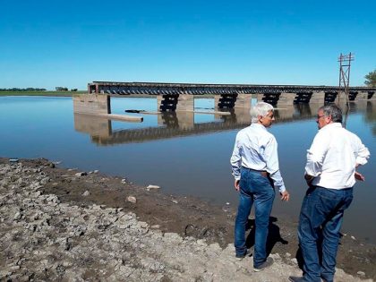 A mediados de este mes se comenzará a reparar el puente ferroviario sobre el río Salado