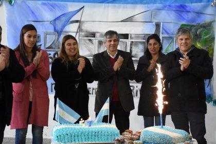 La Escuela Secundaria de Moquehuá celebró el Día de la Bandera y festejó el 57° aniversario de su creación