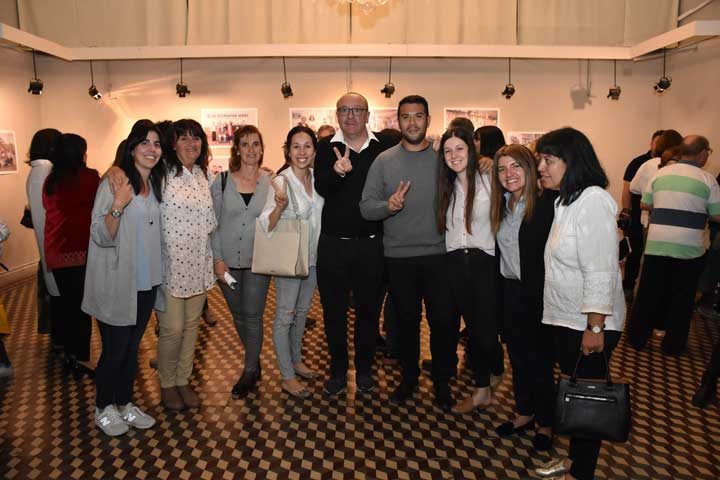 <span style='color:#f000000;font-size:14px;'>FOTOGRAFÍA</span><br>Pompeo Boggio: Inauguraron una muestra fotográfica y presentaron el libro #CHIVILCOYANOS item-thumbnail