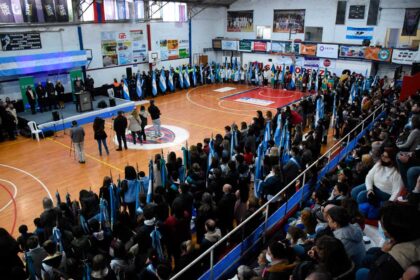 <span style='color:#f000000;font-size:14px;'>ACTO POR EL 212° ANIVERSARIO DE LA REVOLUCIÓN DE MAYO</span><br>«Seguiremos trabajando hasta el último día para que nuestra ciudad sea cada vez más grande y que a todos los chivilcoyanos nos vaya bien», remarcó el Intendente item-thumbnail