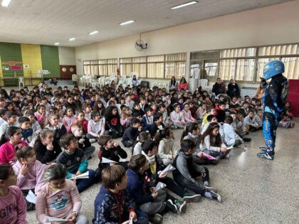 <span style='color:#f000000;font-size:14px;'>SEGURIDAD</span><br>“Piloto Tango, el superhéroe de la seguridad vial”, brindó charlas en instituciones educativas de nuestra ciudad item-thumbnail