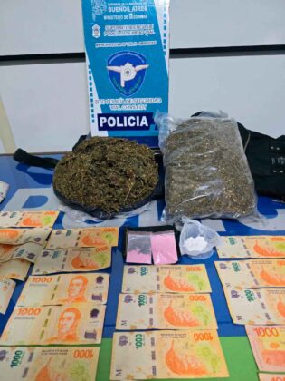 <span style='color:#f000000;font-size:14px;'>POLICIALES</span><br>Ingresaban a Chivilcoy con dos kilos de marihuana y cocaína