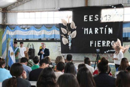 <span style='color:#f000000;font-size:14px;'>LOCALES</span><br>Acto de imposición del nombre “Martín Fierro” a la Escuela Secundaria N° 13