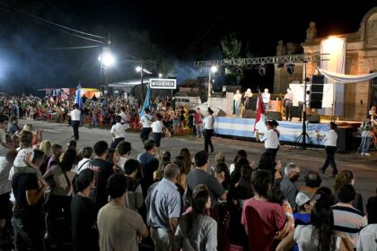 <span style='color:#f000000;font-size:14px;'>LOCALES</span><br>Se llevó a cabo el acto oficial por el 116° aniversario de Moquehuá item-thumbnail