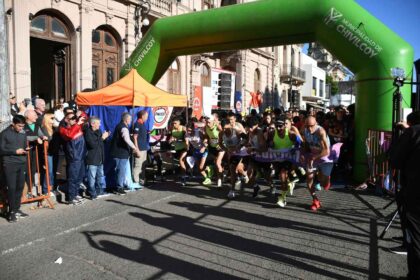 <span style='color:#f000000;font-size:14px;'>LOCALES</span><br>Un gran marco de público participó de la primera edición de la maratón “Bomberos Chivilcoy Corre” item-thumbnail