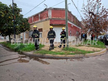 <span style='color:#f000000;font-size:14px;'>LOCALES</span><br>Bomberos acudieron a principio de incendio en Rossetti y Belgrano; un adulto mayor fue asistido en el lugar item-thumbnail