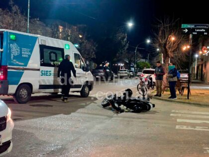 <span style='color:#f000000;font-size:14px;'>LOCALES</span><br>Un auto y una moto chocaron en la zona céntrica item-thumbnail