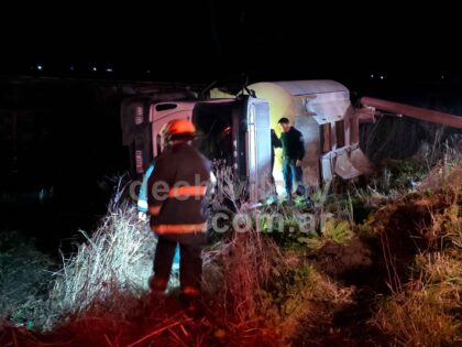 <span style='color:#f000000;font-size:14px;'>SINIESTRO VIAL</span><br>Volcó un camión sobre el trazado de la Ruta 30 item-thumbnail