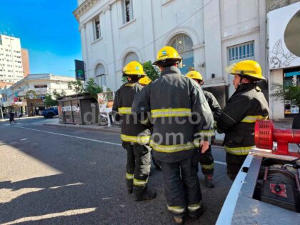 <span style='color:#f000000;font-size:14px;'>ALARMA</span><br>Alertaron por una pérdida de gas en el Banco Provincia item-thumbnail