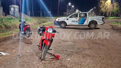 <span style='color:#f000000;font-size:14px;'>SINIESTRO VIAL</span><br>Dos motociclistas resultaron heridos anoche tras un choque frontal en calle Paso y 92 item-thumbnail