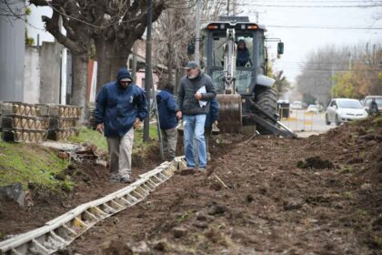<span style='color:#f000000;font-size:14px;'>ACTUALIDAD</span><br>Obras de cordón cuneta para mejorar la infraestructura vial en el barrio Gato y Mancha item-thumbnail