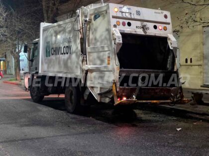 <span style='color:#f000000;font-size:14px;'>LOCALES</span><br>El incendio de un camión recolector de basura no pasó a mayores gracias a la actuación de sus operarios item-thumbnail
