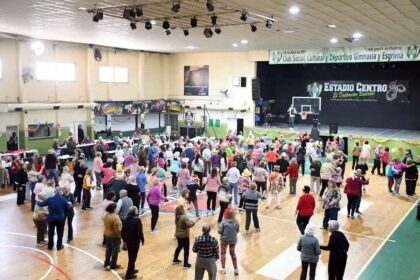 <span style='color:#f000000;font-size:14px;'>LOCALES</span><br>Festejaron el Día de la Primavera y el Día del Jubilado en Estadio Centro item-thumbnail