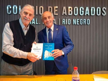 <span style='color:#f000000;font-size:14px;'>ACTUALIDAD</span><br>Horacio Vero presento sus libros en General Roca item-thumbnail