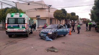 <span style='color:#f000000;font-size:14px;'>SINIESTRO VIAL</span><br>Un auto y una moto colisionaron en la esquina de Bernardo de Irigoyen y Yapeyú item-thumbnail