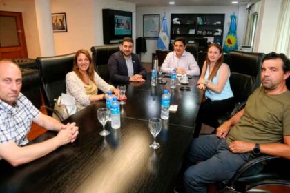 Transporte: Municipio y Provincia analizarán crear un servicio que una 25 de Mayo y Chivilcoy item-thumbnail