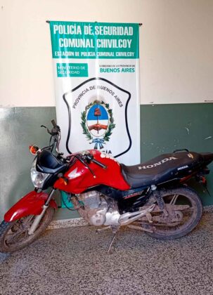 Esclarecen el hurto de una motocicleta, detienen a su autor y la restituyen a su propietario item-thumbnail