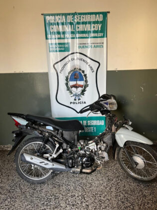 Moto recuperada y un menor de 16 años aprehendido item-thumbnail