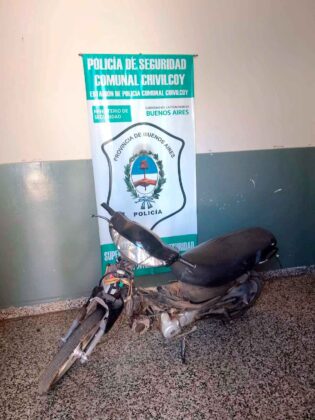 Esclarecen la sustracción de una motocicleta, aprehenden a un menor y la restituyen a su propietario item-thumbnail