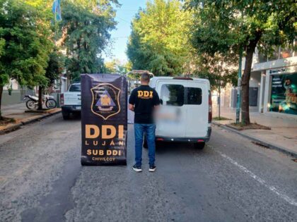 <span style='color:#f000000;font-size:14px;'>POLICIALES</span><br>La Sub DDI Chivilcoy y Dirección de Tránsito secuestran un vehículo por Averiguación de Ilícito