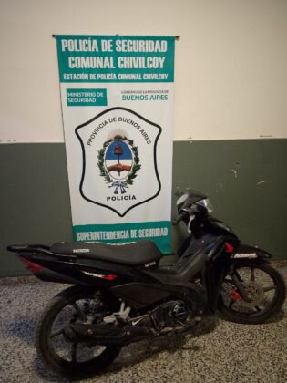 <span style='color:#f000000;font-size:14px;'>POLICIALES</span><br>En un operativo en el Barrio Blanco la policía recuperó una moto que fue sustraída en CABA